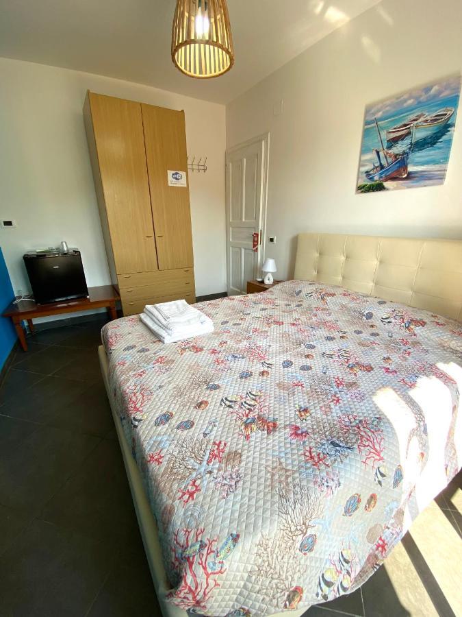 Case Vacanze Azzurra Marina di Camerota Extérieur photo